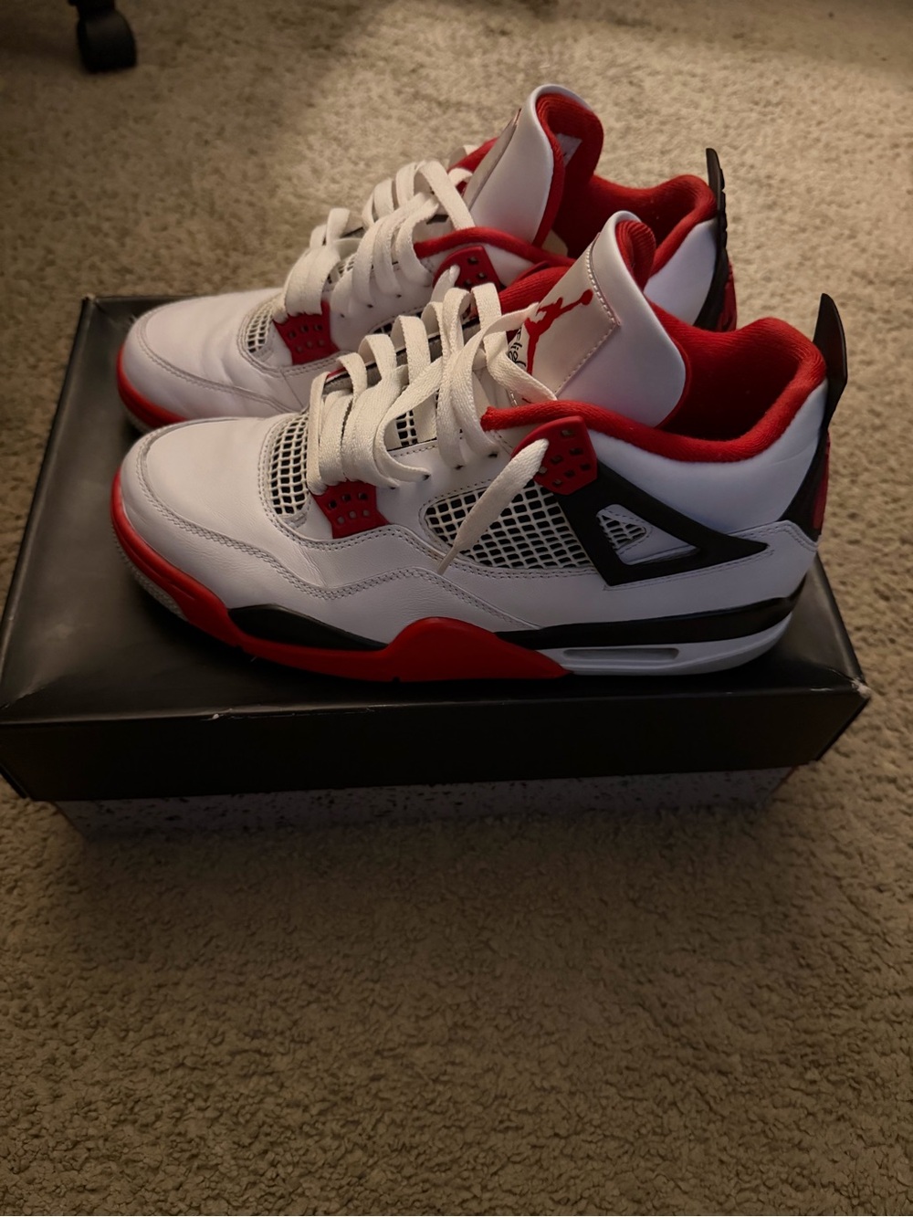 Jordan 4 Fire Red